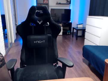 I Live In United States! At Chaturbate People Call Me Kleoxxx