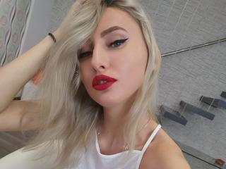I'm A Sex Webcam Horny Woman And I'm 26 Years Of Age! I Have Blonde Hair