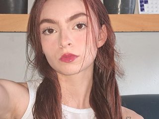 I Am Caucasian! People Call Me LucianaAriaas And I Have Red Hair, My Age Is N Years Old