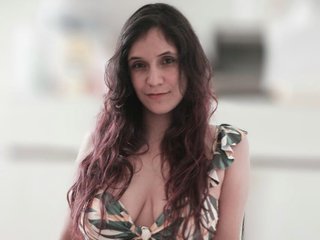I Am Hispanic! At Streamate People Call Me CassieVibe! I'm 25 Yrs Old, I Have Brown Hair