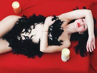 I Speak English And A Sex Chat Charming Hottie Is What I Am! I Have Black Hair