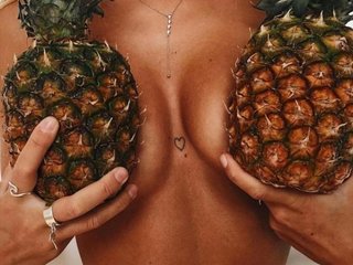 I'm A Camwhoring Good-looking Girl, My Model Name Is Kharlyn-angel, My Age Is 20 Years Old