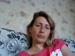 Preferably Lets Talk In French Or English Or Italian! My Name Is AliceShinyS, My Age Is 42 Yrs Old