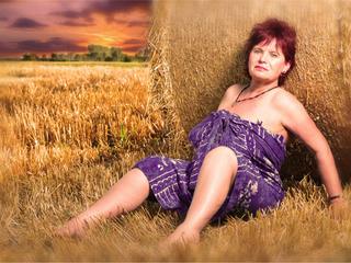 I'm A Sex Chat Gorgeous Babe! I'm 54 Years Old, At ImLive I'm Named Elmira6312