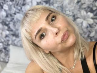 I Prefer To Talk In English, My ImLive Model Name Is EwaWolfy! I'm 43 Years Old