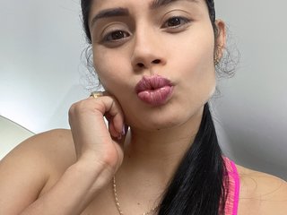 At BongaCams People Call Me EinnynDulce, 32 Is My Age