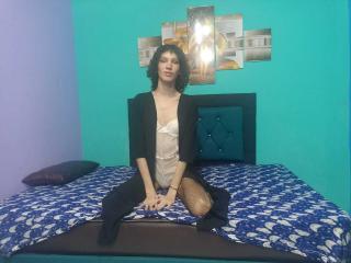 People Call Me Zirconite, A Sex Webcam Beautiful Shemale Is What I Am And English Or Spanish Is What I Speak