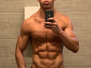 I Speak English, My Model Name Is MuscleHunkBrad, I Have Brown Hair