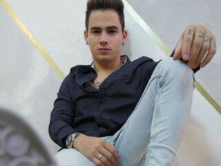 23 Is My Age, My Name Is ThiagoBomer