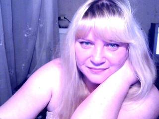 I Prefer If We Speak English, People Call Me FlowerButterf! I Have Blonde Hair