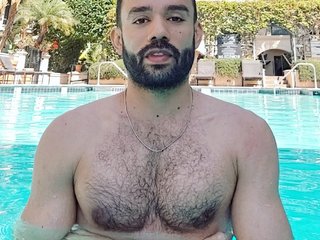 I Have Brunette Hair, I'm 29 Years Old