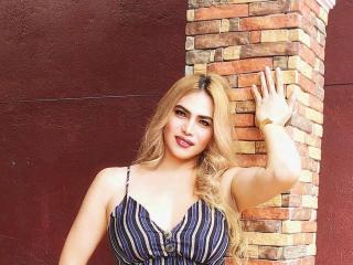 English Is What I Speak And My Name Is HugeDickMistress! I'm A Live Chat Irresistible Shemale