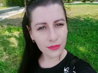 A Sex Chat Easy Hottie Is What I Am! I'm 31 Years Old, I Speak English