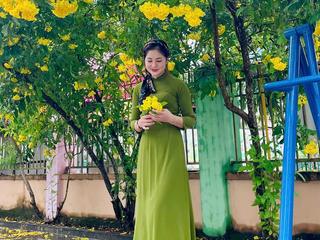 My Model Name Is JulySex And I Speak English, My Age Is 42 Years Old